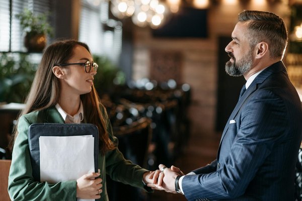 Approches novatrices pour élaborer une formation impactante sur la gestion des conflits d"intérêts au sein des multinationales